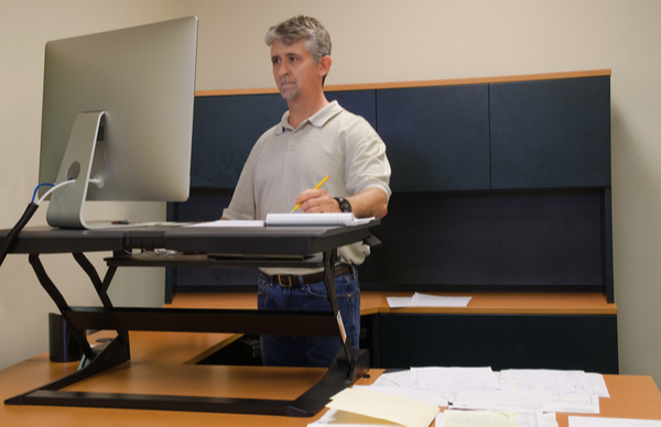 Ten Things to Consider When Buying Sit-Stand Desks
